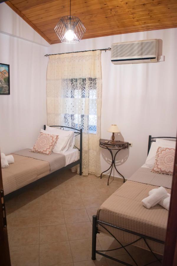 House Of Harmony Villa Kamisiana Exterior photo