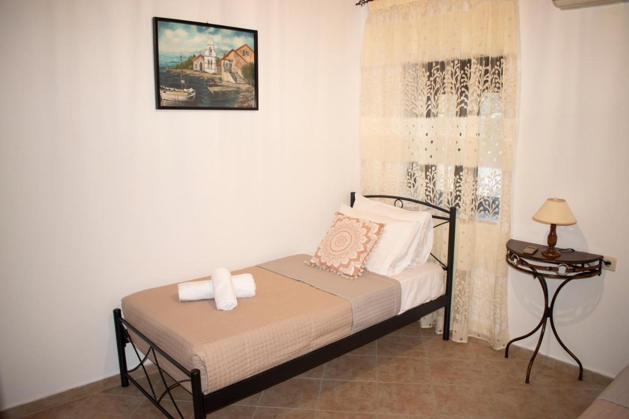 House Of Harmony Villa Kamisiana Exterior photo
